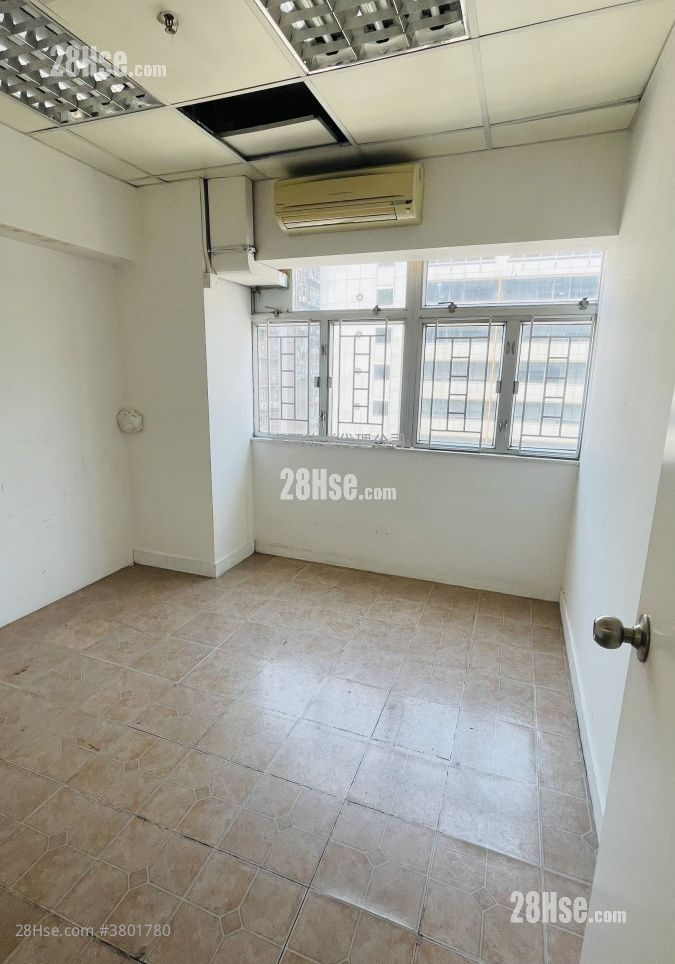 Elite Industrial Centre Rental 3 Bedrooms , 2 Toilets 1,230 ft²