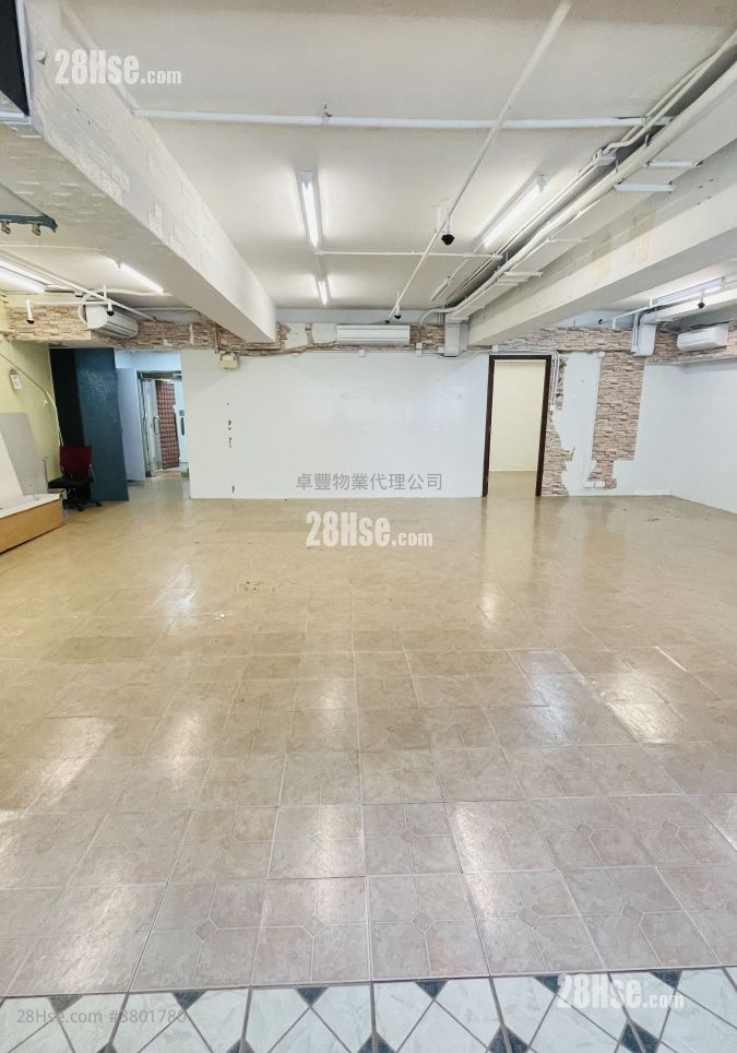 Elite Industrial Centre Rental 3 Bedrooms , 2 Toilets 1,230 ft²