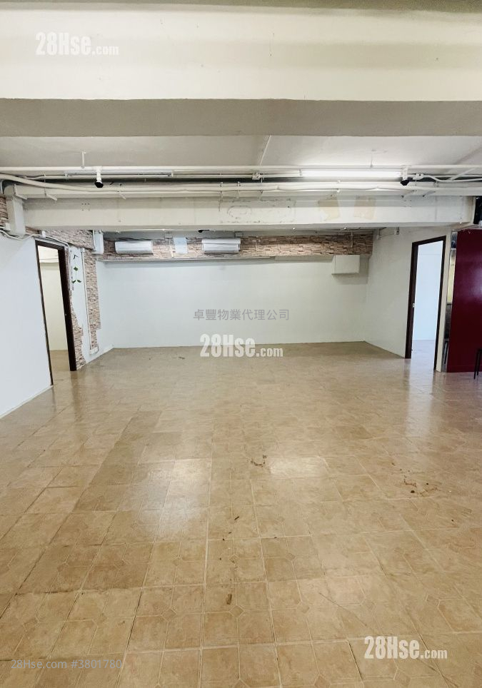 Elite Industrial Centre Rental 3 Bedrooms , 2 Toilets 1,230 ft²