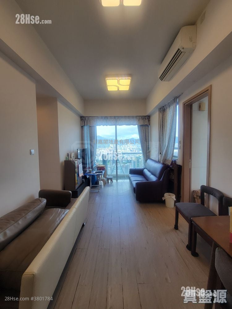 形品星寓 售盘 3 房 , 2 浴室 695 平方尺