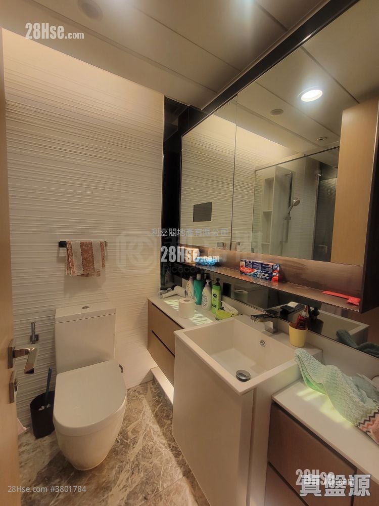 形品星寓 售盘 3 房 , 2 浴室 695 平方尺