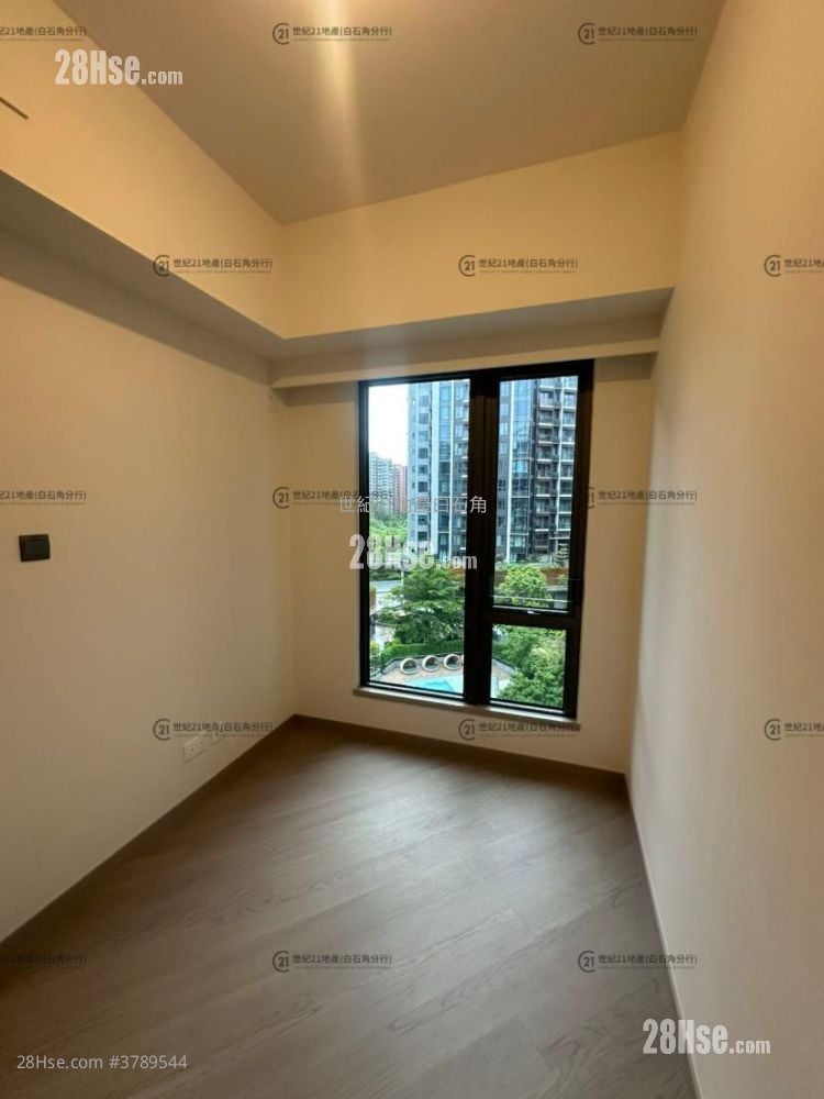 Silicon Hill Sell 2 Bedrooms , 1 Bathroom 409 ft²