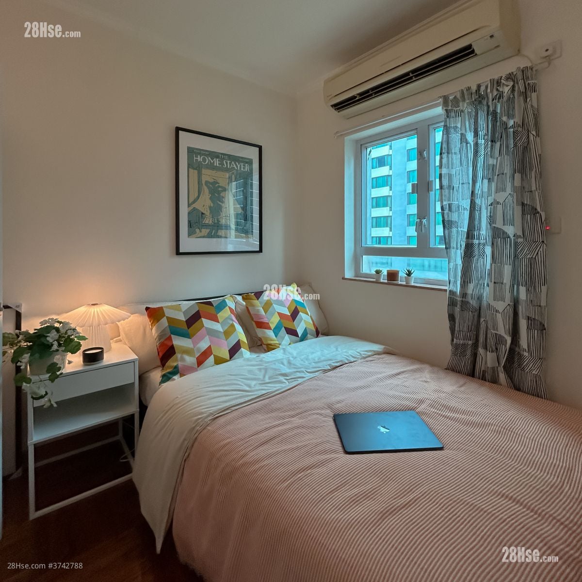 Hay Wah Building Rental 62 ft²