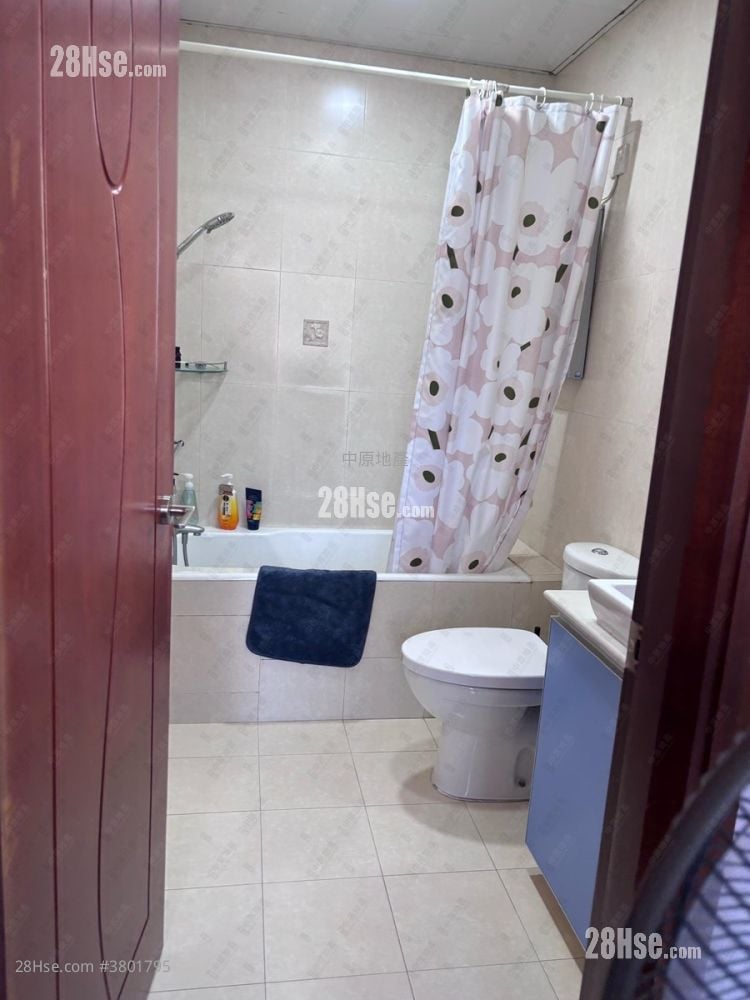 瑞柏园 售盘 3 房 , 2 浴室 721 平方尺