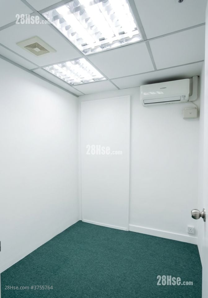 荣吉工业大厦 租盘 100 平方尺