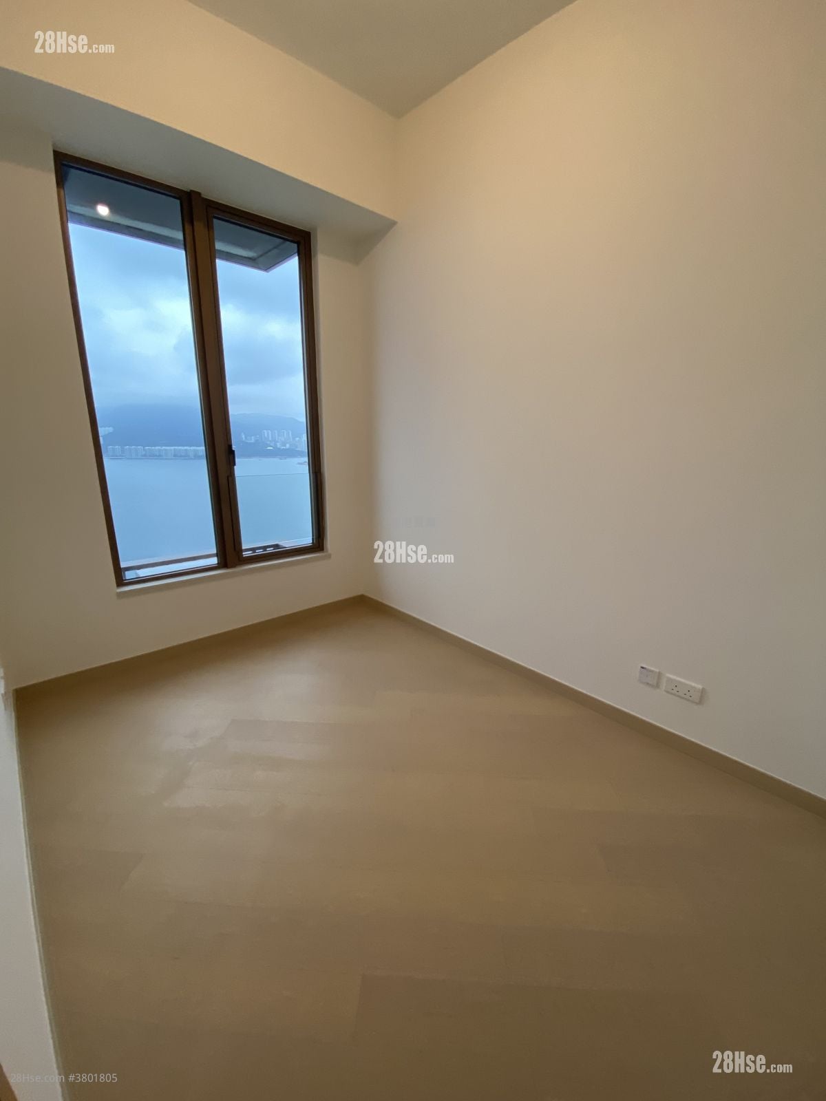 LP10 售盘 3 房 , 2 浴室 866 平方尺