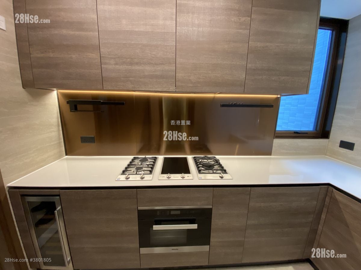 LP10 售盘 3 房 , 2 浴室 866 平方尺