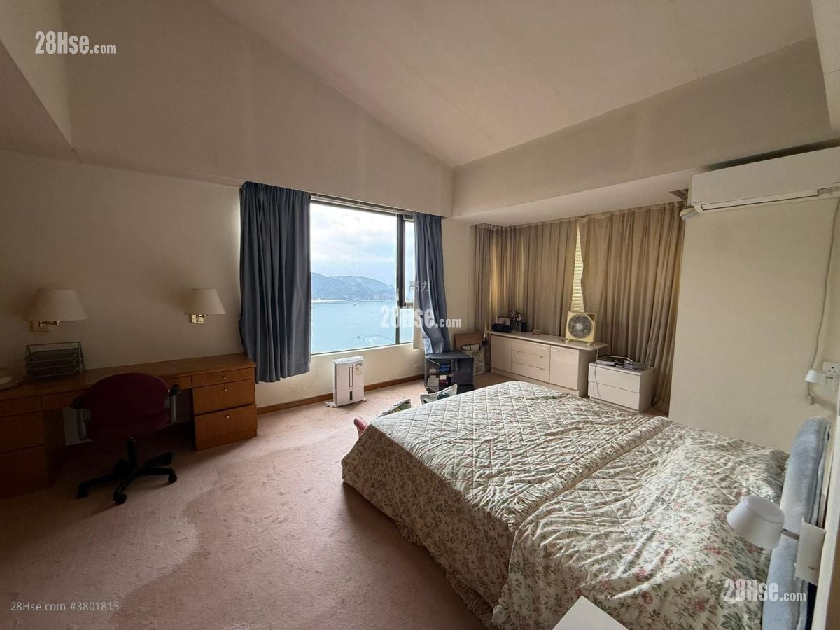 主人房: 璧池 售盘 3 房 , 3 浴室 2,381 平方尺