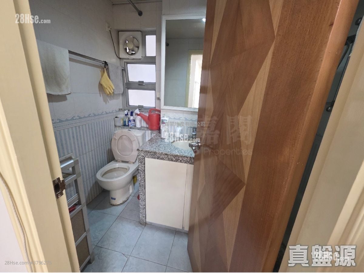 美孚新邨 售盘 3 房 , 1 浴室 679 平方尺