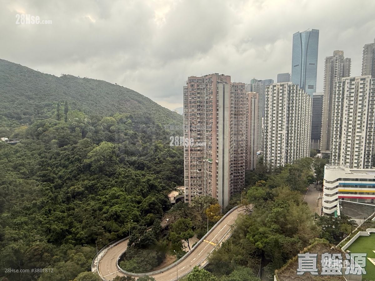 Kornhill Sell 3 Bedrooms 710 ft²