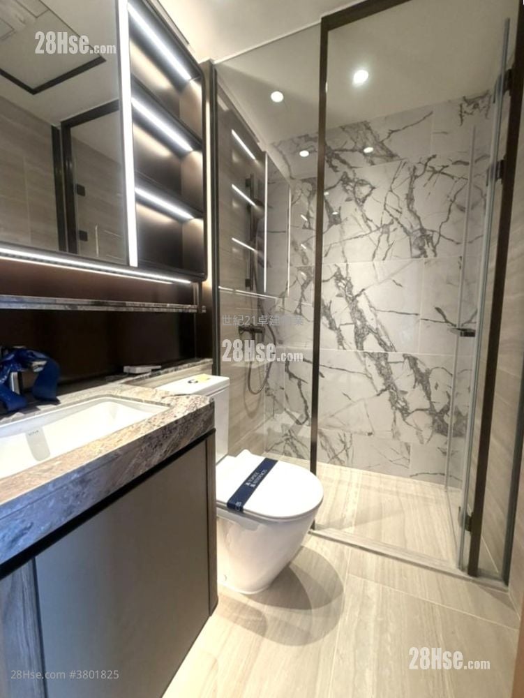 高临 租盘 1 房 , 1 浴室 272 平方尺