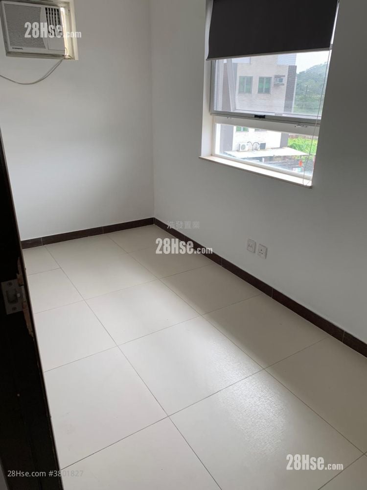 村屋 租盘 700 平方尺