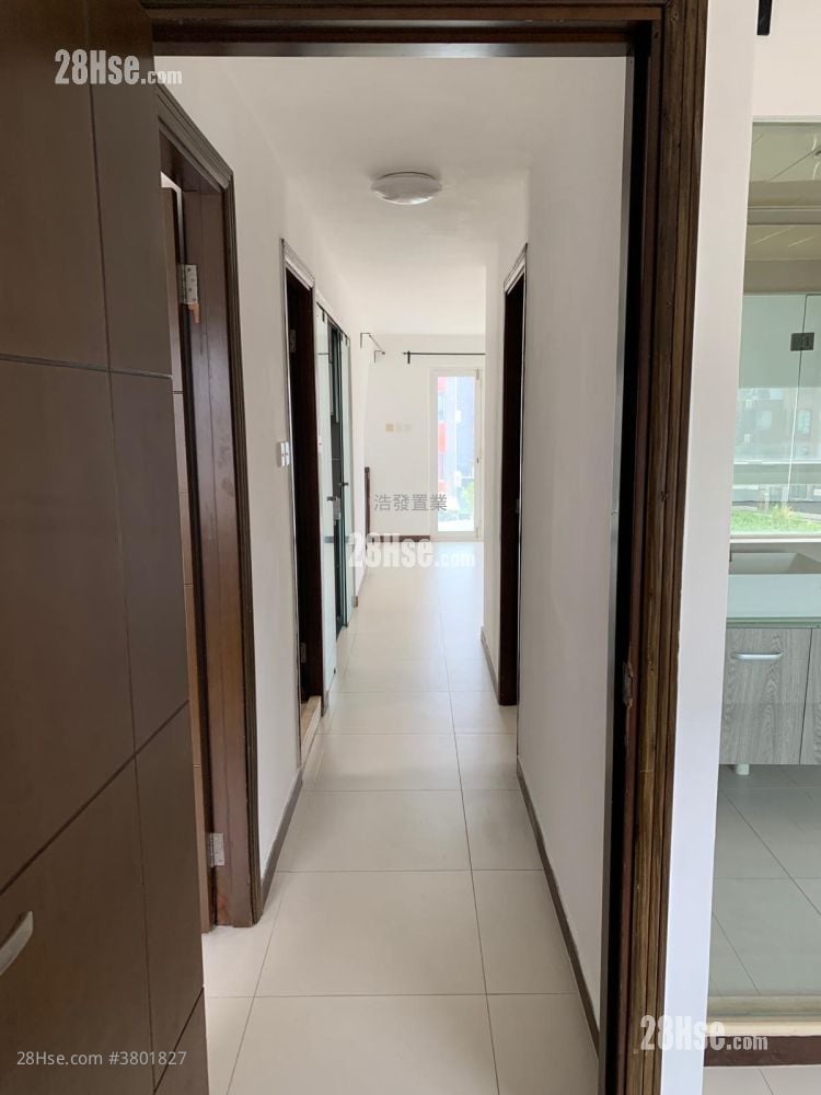 村屋 租盘 700 平方尺