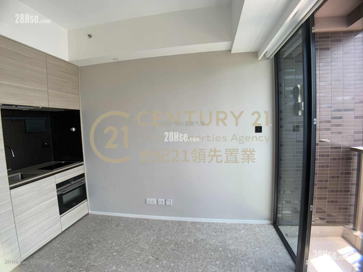 瑧尚 租盘 1 房 , 1 浴室 299 平方尺