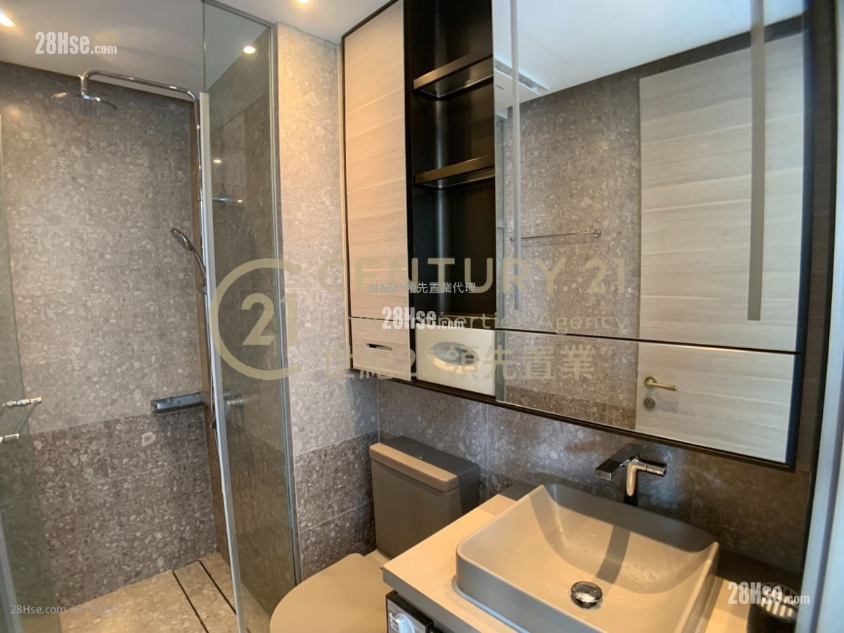 瑧尚 租盘 1 房 , 1 浴室 299 平方尺