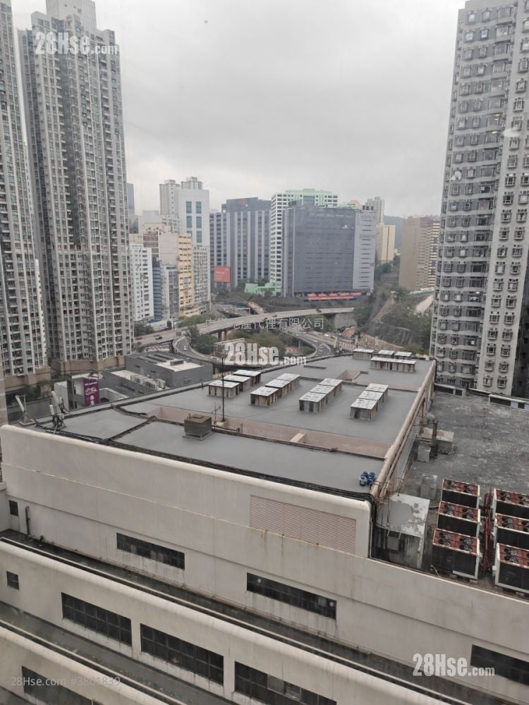 Riviera Gardens Rental 3 Bedrooms , 1 Bathroom 497 ft²