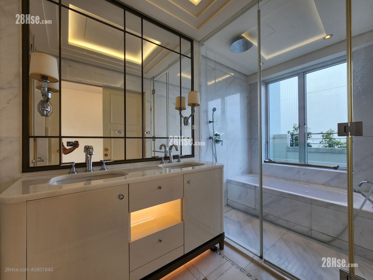 浴室: 澐瀚 售盘 4 房 , 4 浴室 1,770 平方尺