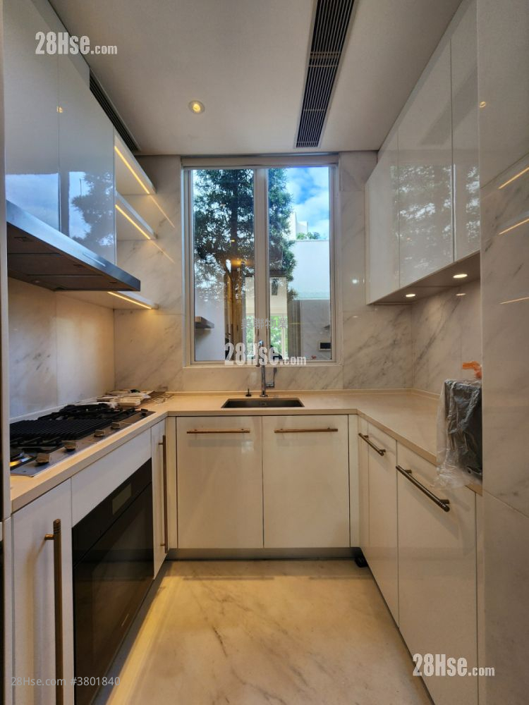 厨房: 澐瀚 售盘 4 房 , 4 浴室 1,770 平方尺