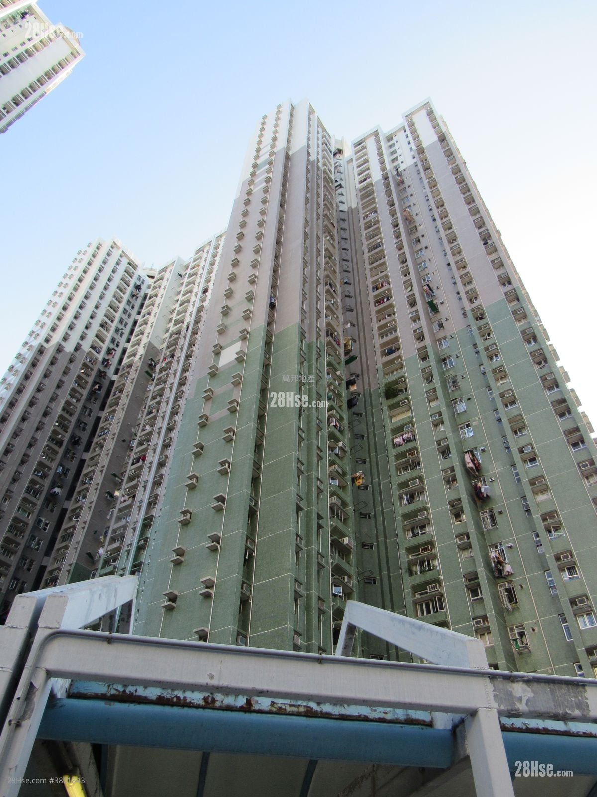 Ka Lung Court Sell 2 Bedrooms 401 ft²