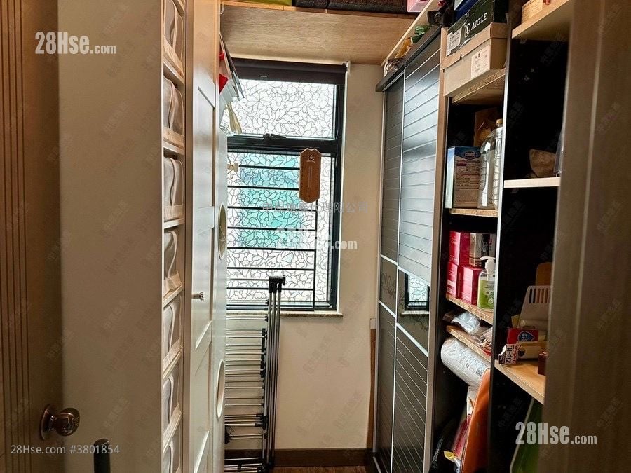 Jasper Court Sell 4 Bedrooms , 2 Bathrooms 808 ft²