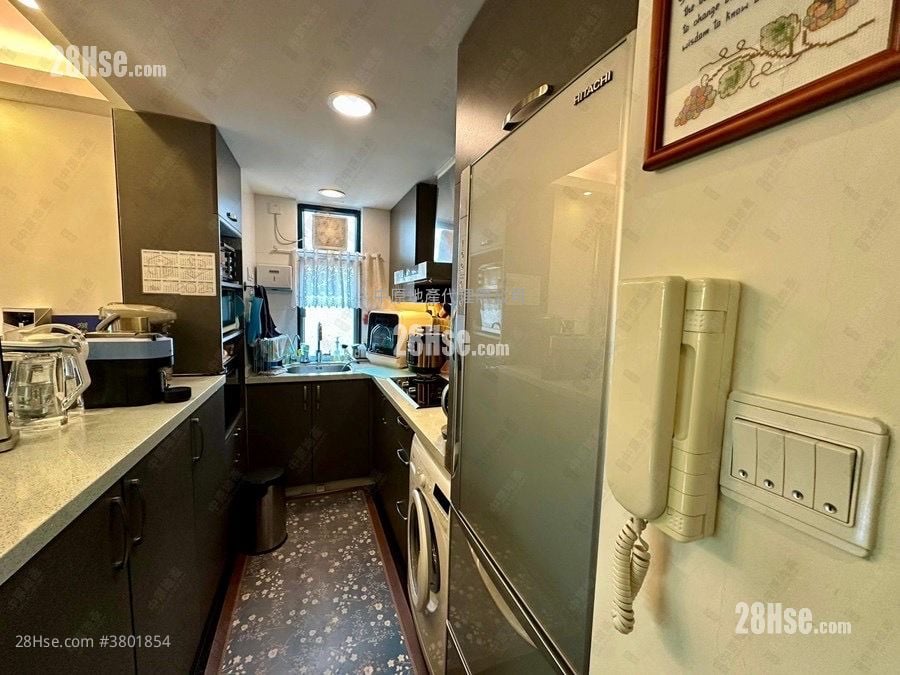 Jasper Court Sell 4 Bedrooms , 2 Bathrooms 808 ft²