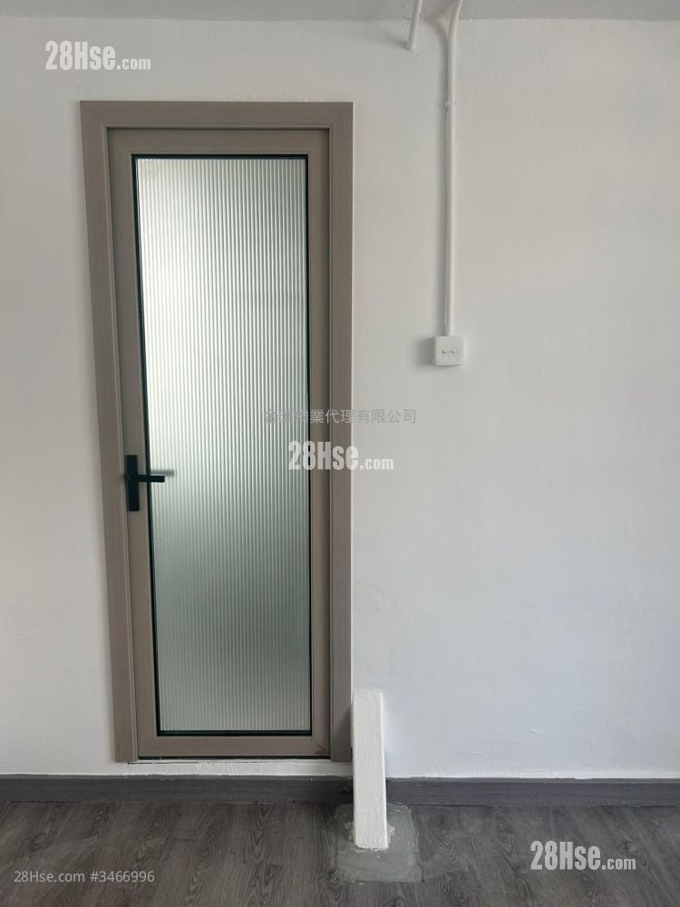 Tak Wing Industrial Building Rental Studio