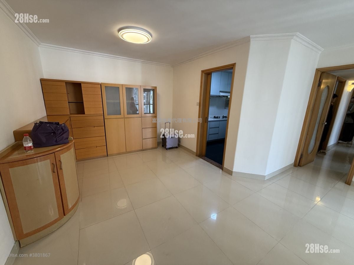 Whampoa Garden Rental 4 Bedrooms , 2 Bathrooms 777 ft²