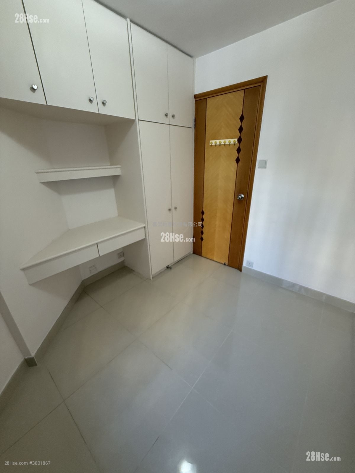 Whampoa Garden Rental 4 Bedrooms , 2 Bathrooms 777 ft²