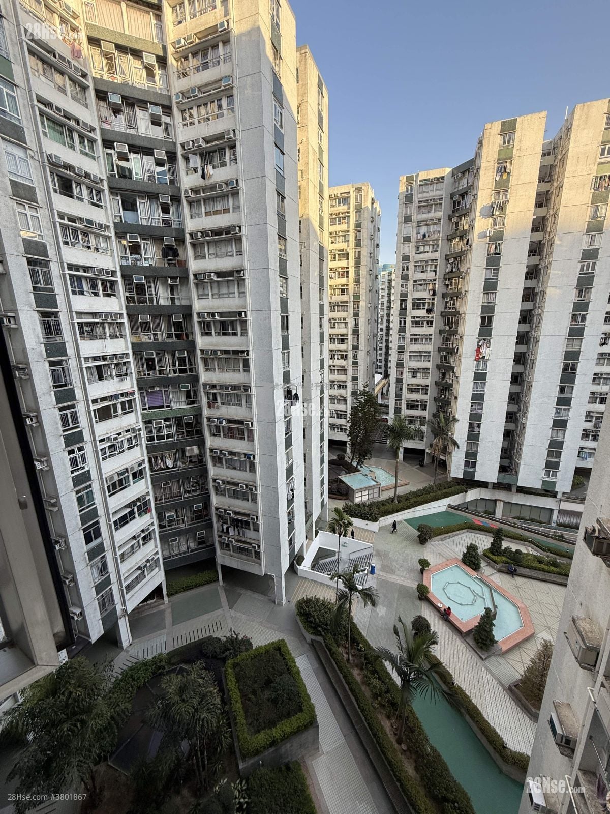 Whampoa Garden Rental 4 Bedrooms , 2 Bathrooms 777 ft²