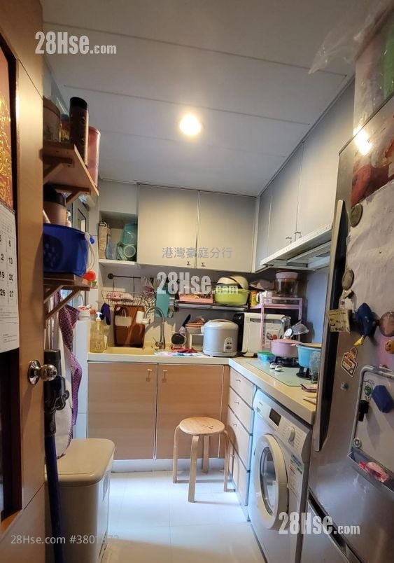 Metro Harbour View Sell 2 Bedrooms , 1 Bathroom 436 ft²