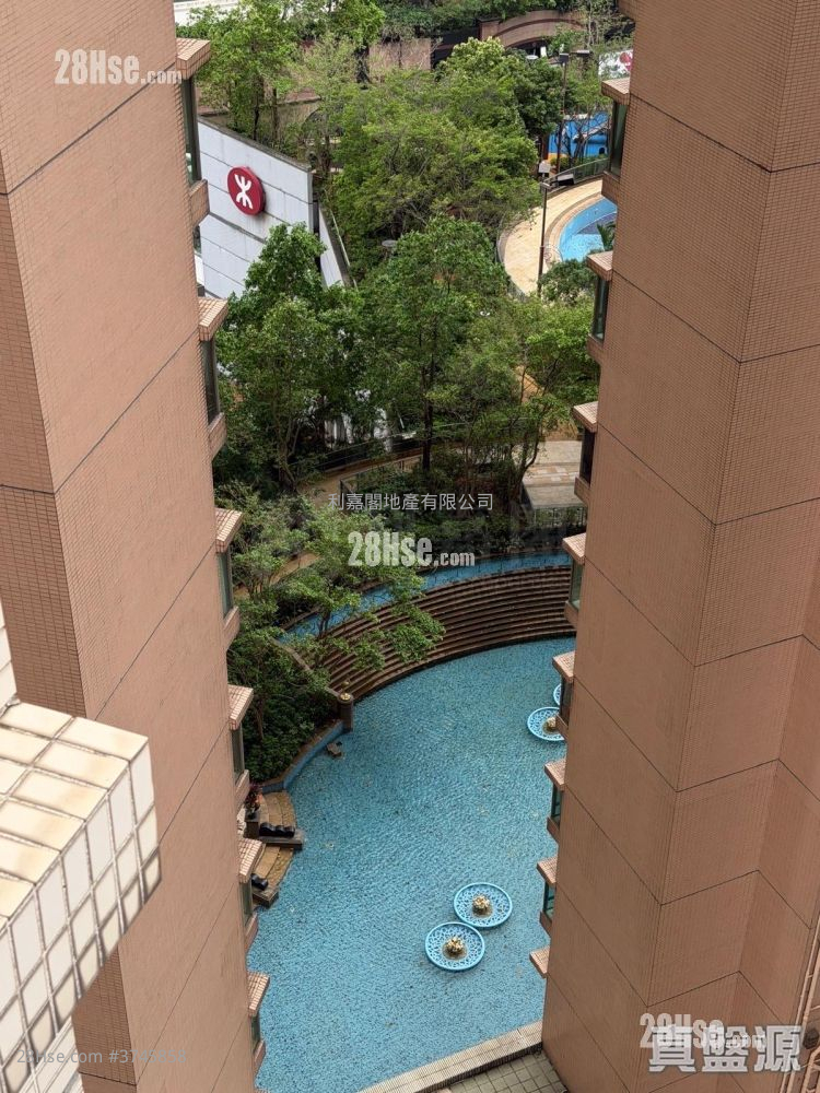 Residence Oasis Sell 3 Bedrooms , 2 Bathrooms 722 ft²