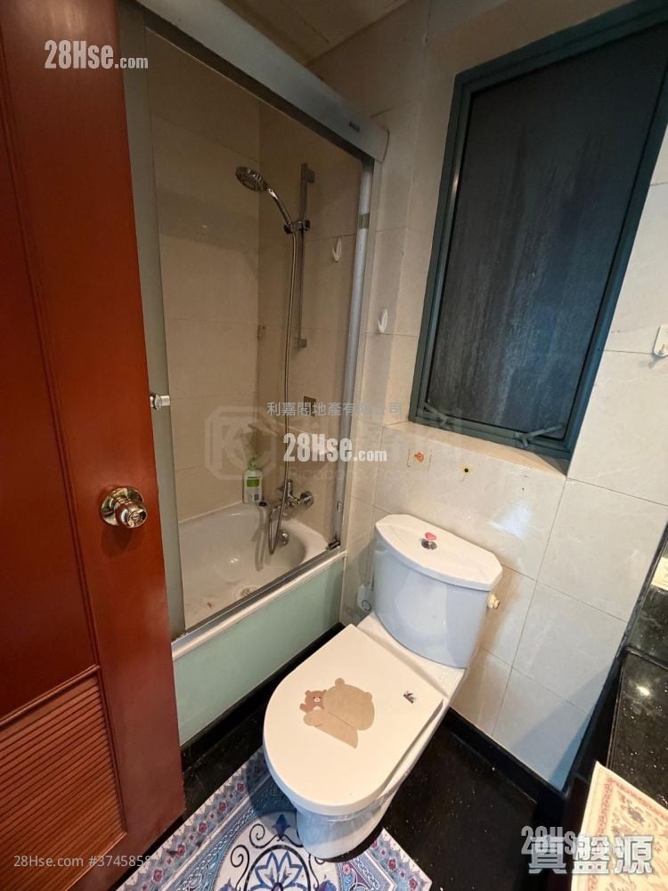 Residence Oasis Sell 3 Bedrooms , 2 Bathrooms 722 ft²