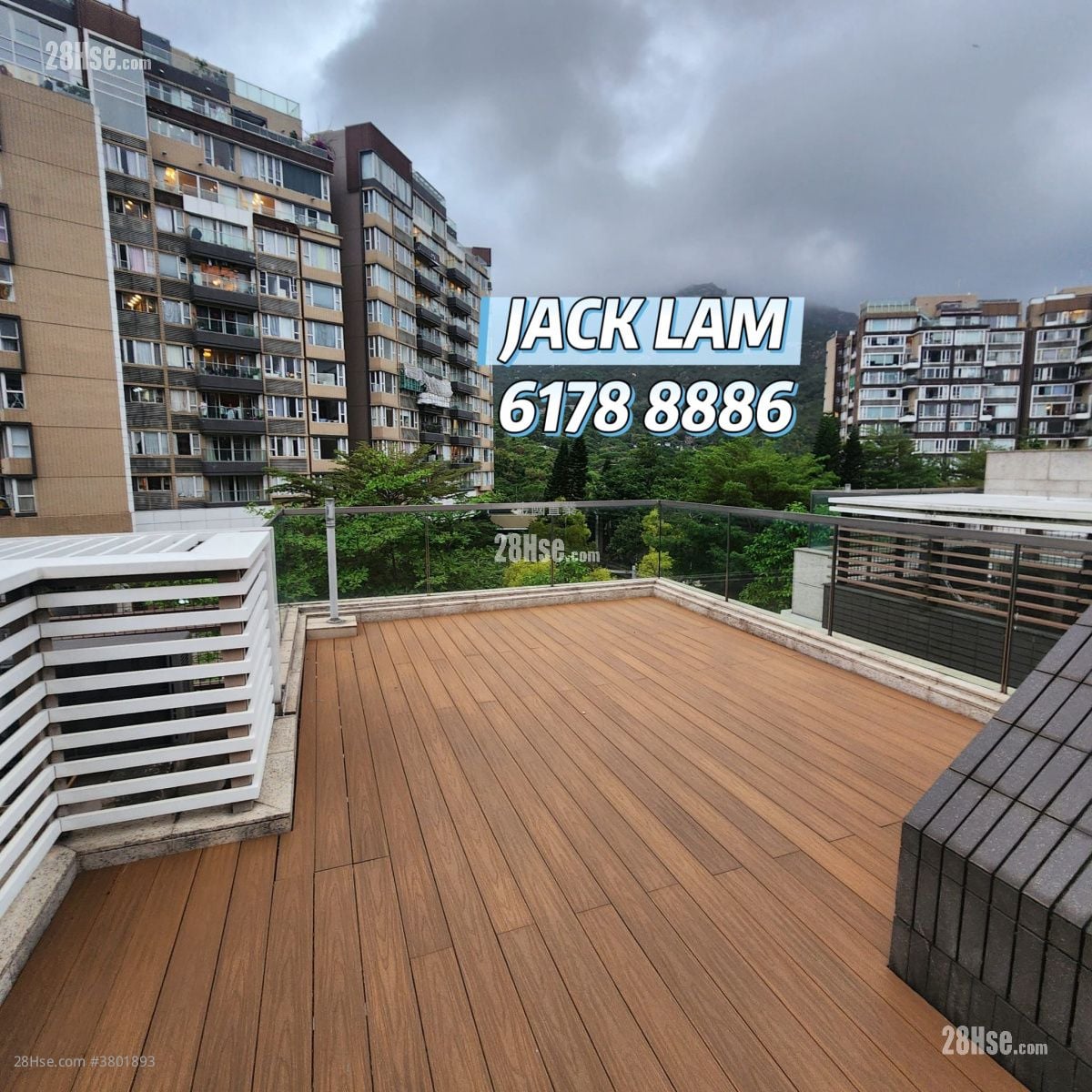 Avignon Sell 5+ Bedrooms , 4 Bathrooms 2,586 ft²