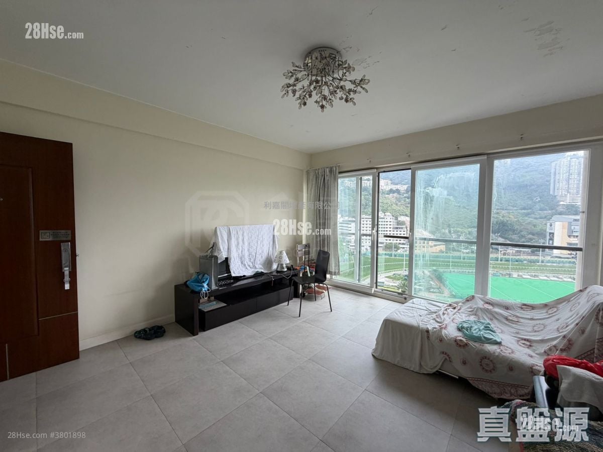 Champion Court Sell 2 Bedrooms , 2 Bathrooms 970 ft²