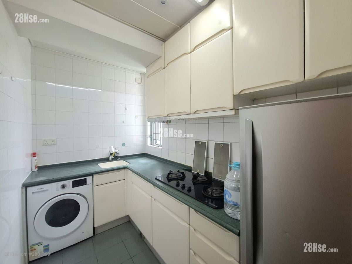 Tung Chung Crescent Sell 2 Bedrooms , 1 Bathroom 527 ft²