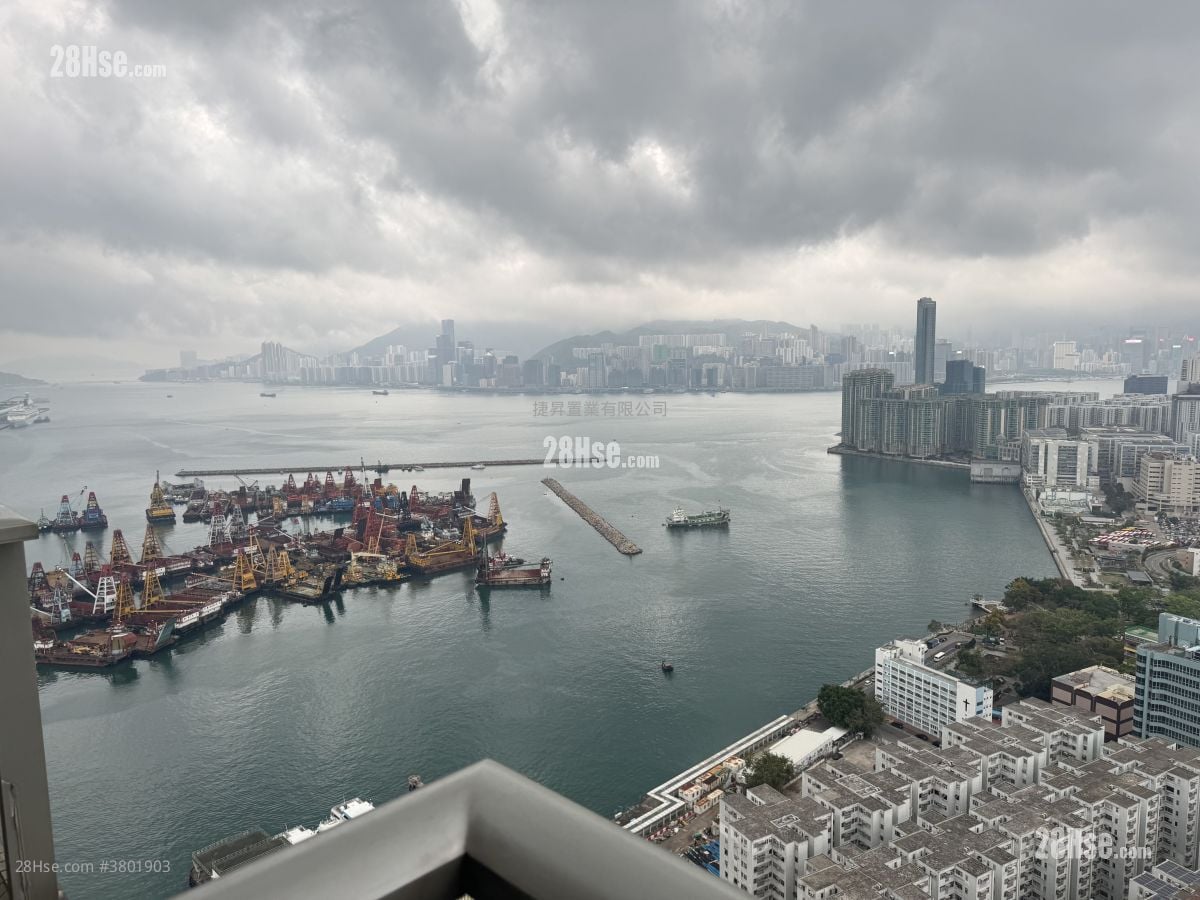 Grand Waterfront Sell 3 Bedrooms , 1 Bathroom 552 ft²