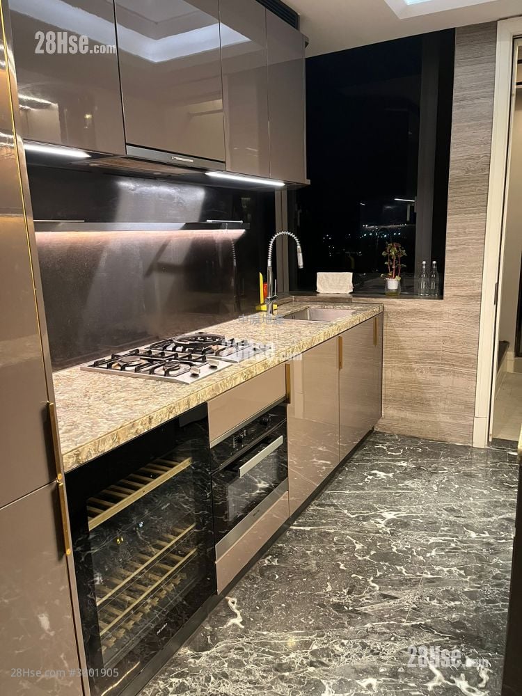 Eden Manor Sell 3 Bedrooms , 2 Bathrooms 960 ft²