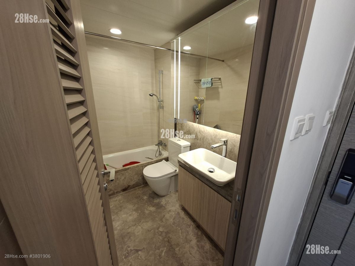 Sea To Sky Rental 4 Bedrooms , 3 Bathrooms 1,054 ft²