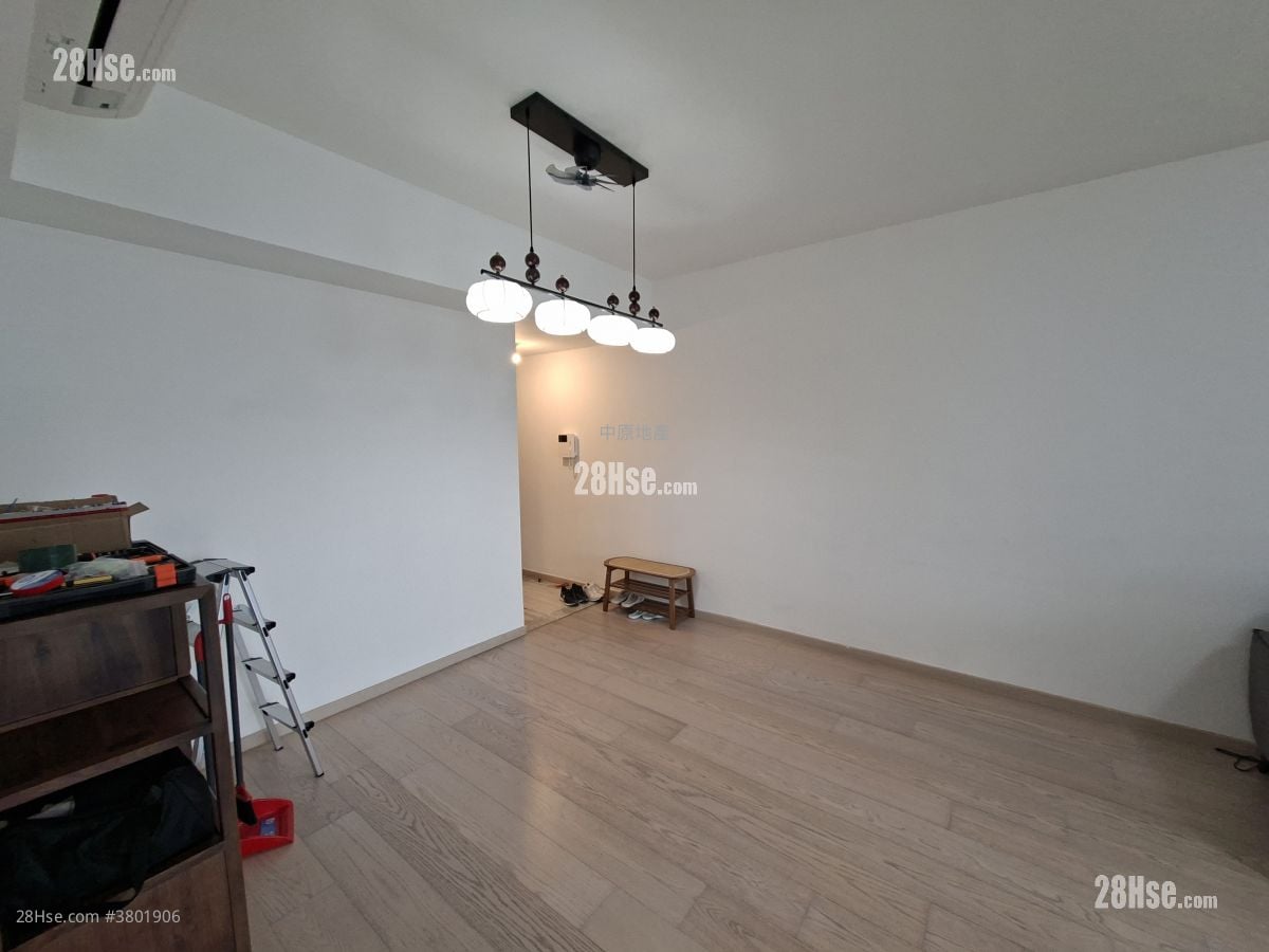 Sea To Sky Rental 4 Bedrooms , 3 Bathrooms 1,054 ft²