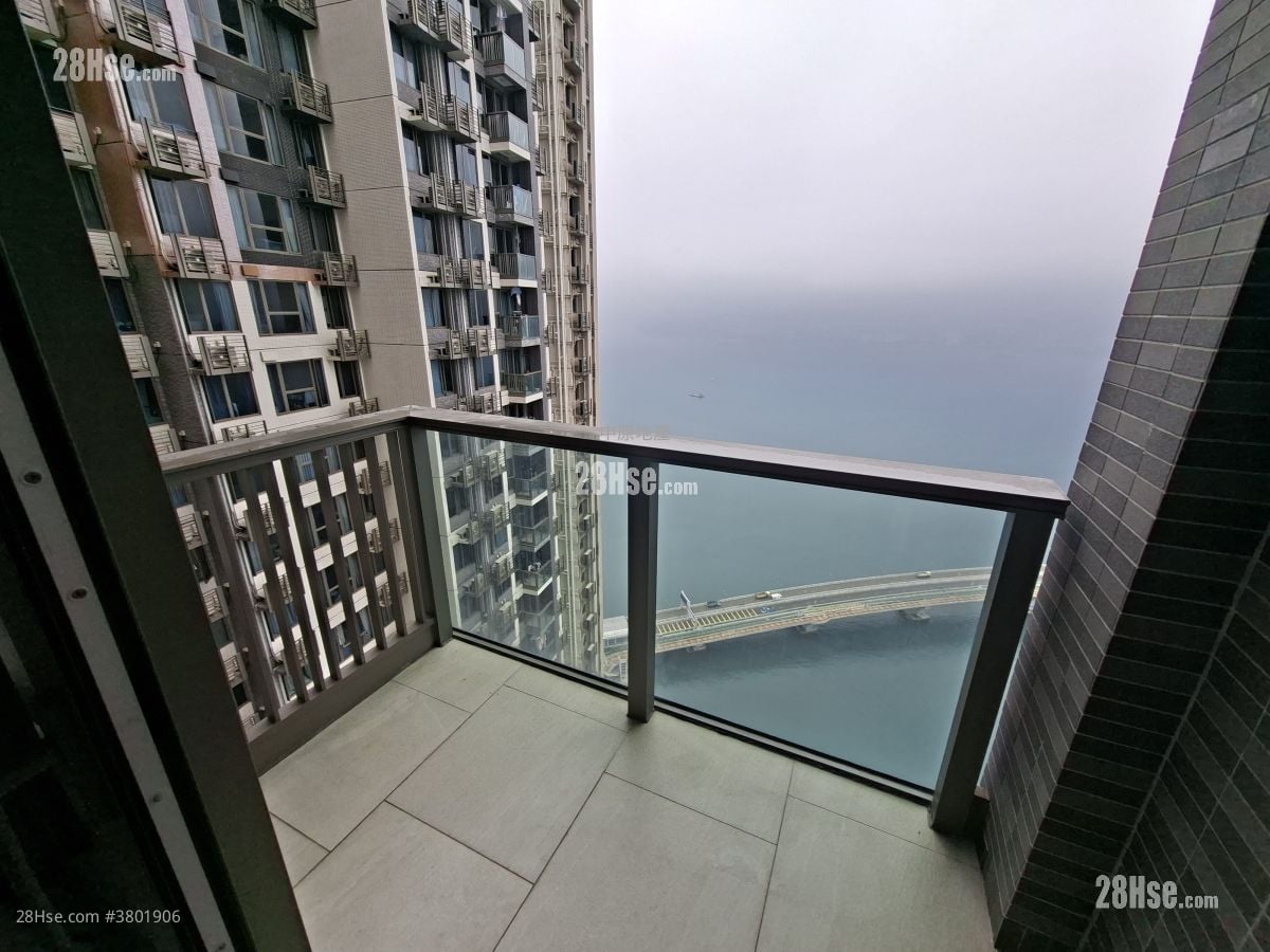 Sea To Sky Rental 4 Bedrooms , 3 Bathrooms 1,054 ft²