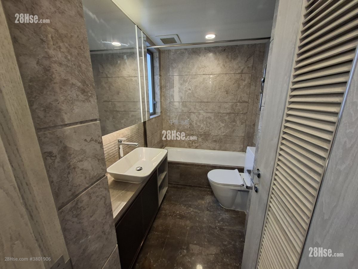 Sea To Sky Rental 4 Bedrooms , 3 Bathrooms 1,054 ft²