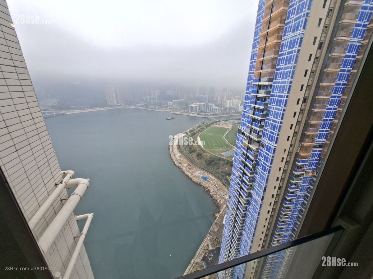 Sea To Sky Rental 4 Bedrooms , 3 Bathrooms 1,054 ft²