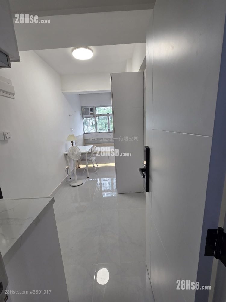 Man Cheong Building Rental Studio , 1 Bathroom 150 ft²