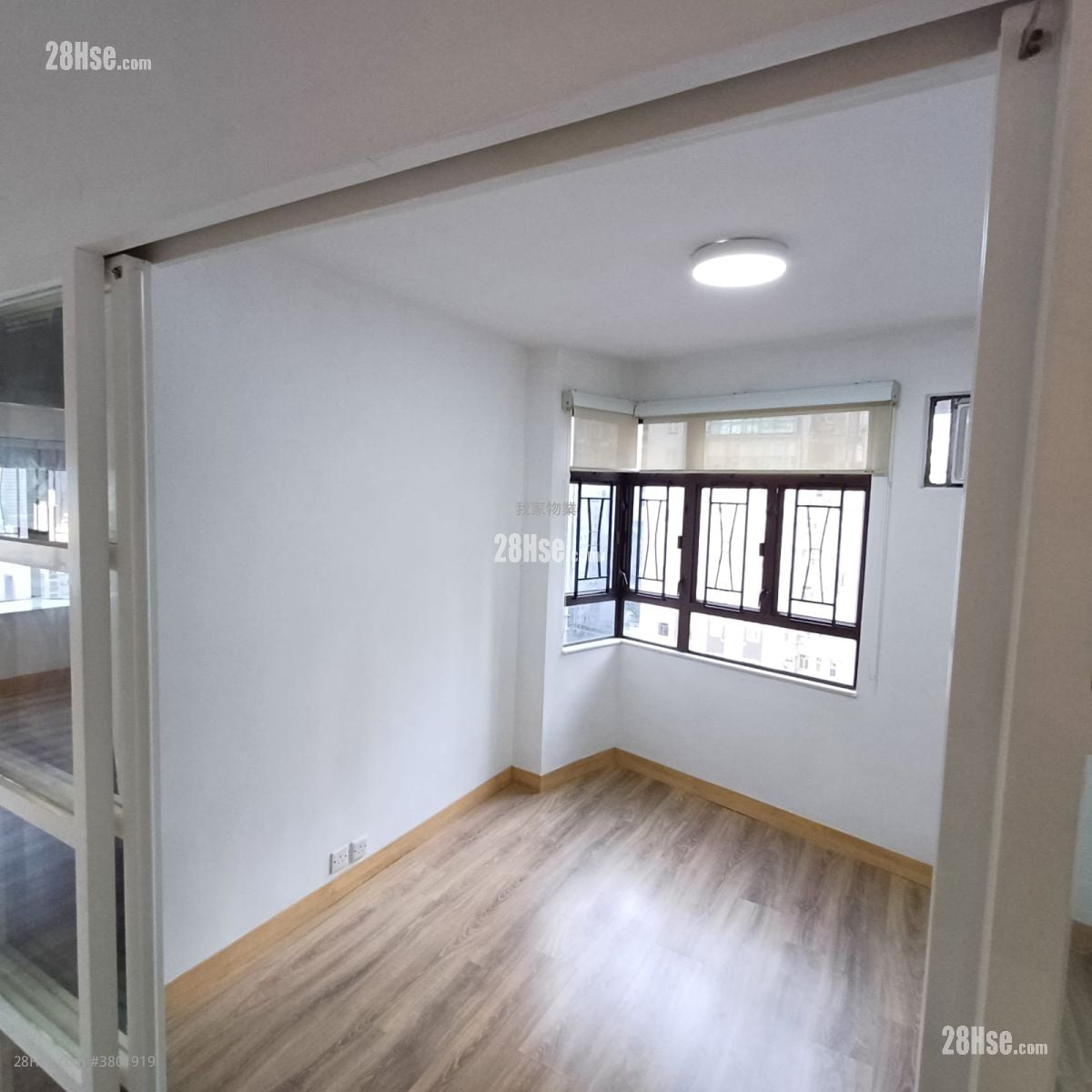 Corona Tower Rental 3 Bedrooms , 2 Bathrooms 670 ft²