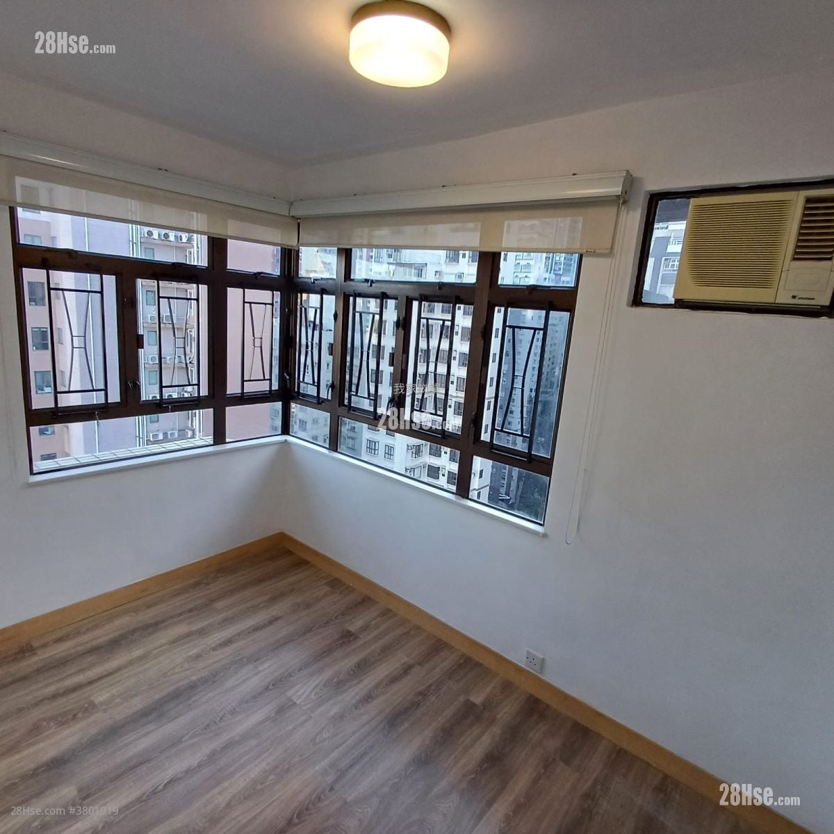 Corona Tower Rental 3 Bedrooms , 2 Bathrooms 670 ft²