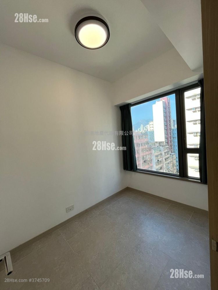 Downtown 38 Sell 1 Bedroom , 1 Bathroom 300 ft²