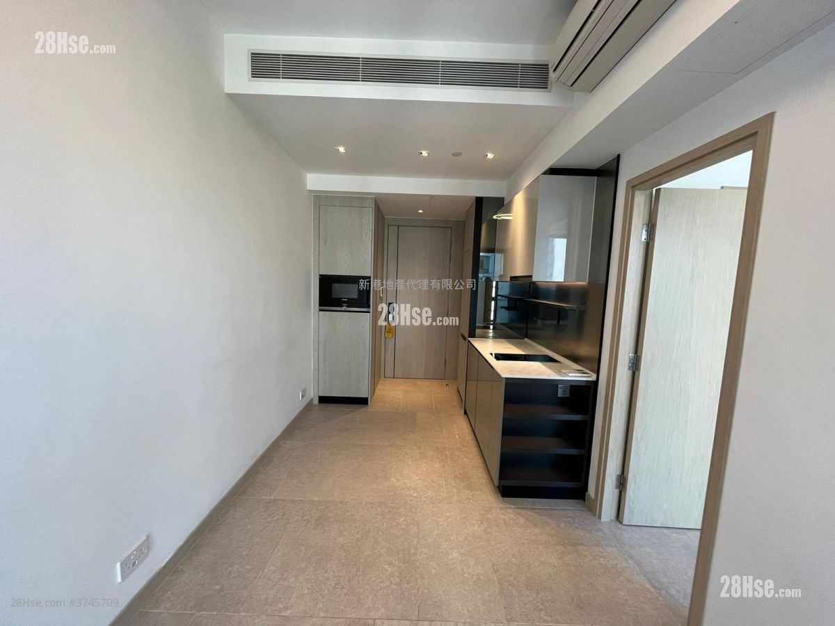 Downtown 38 Sell 1 Bedroom , 1 Bathroom 300 ft²