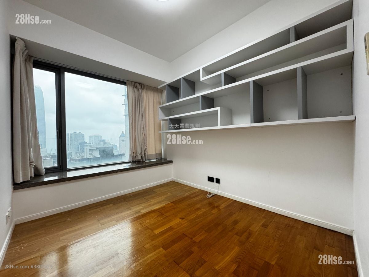 懿峯 租盘 4 房 , 2 浴室 1,738 平方尺