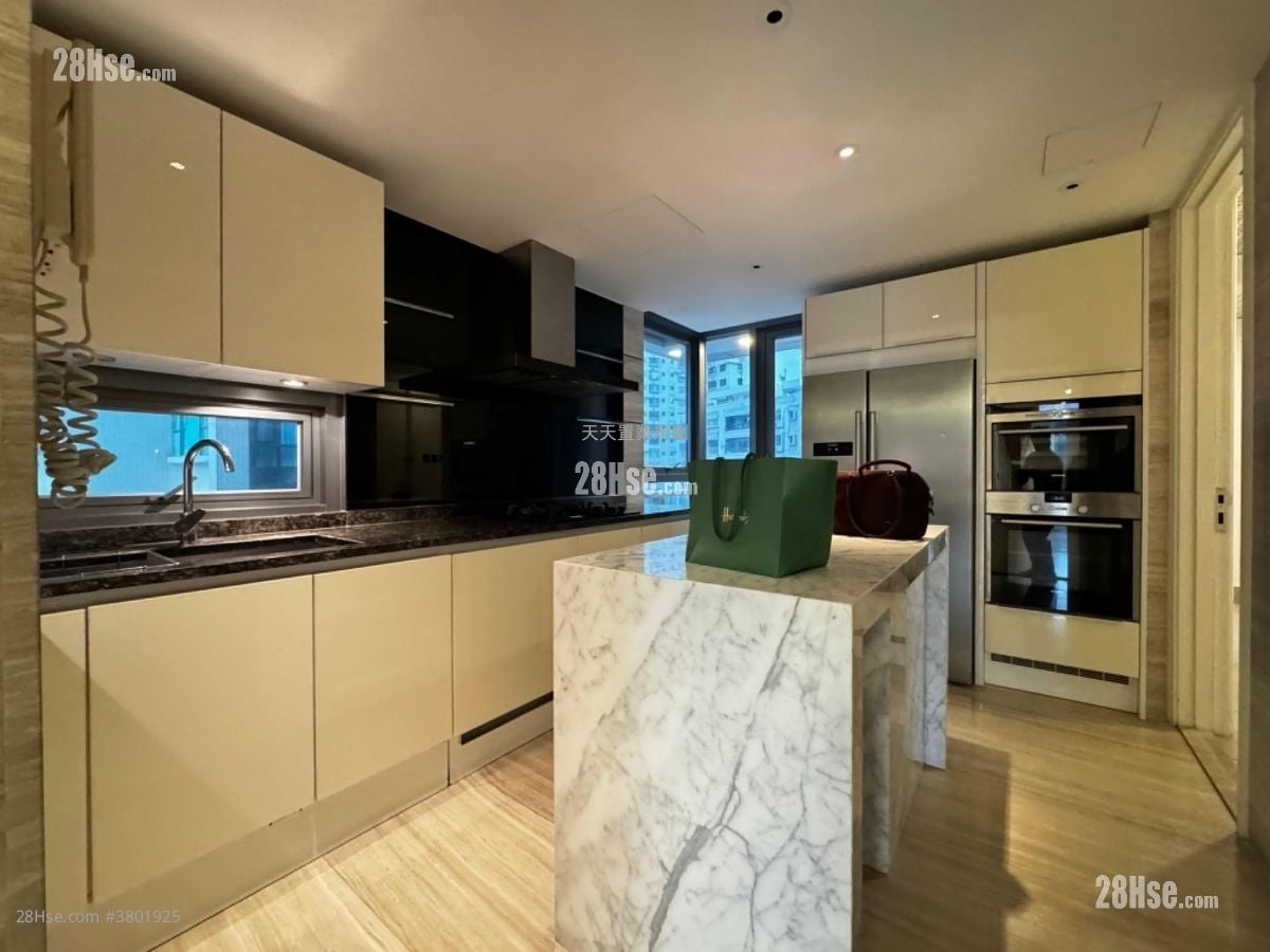 懿峯 租盘 4 房 , 2 浴室 1,738 平方尺