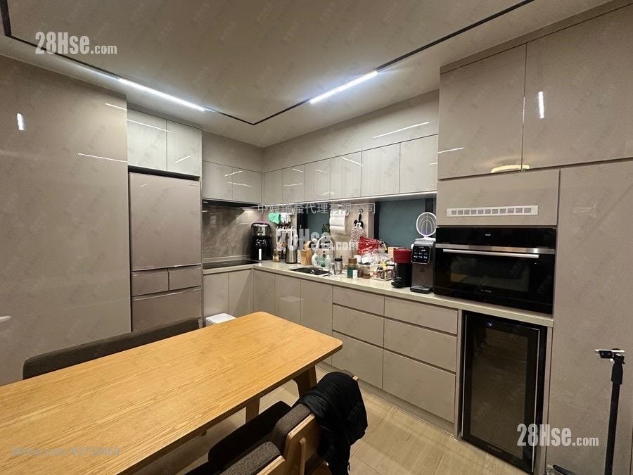 Hanley Villa Sell 2 Bedrooms , 1 Bathroom 485 ft²